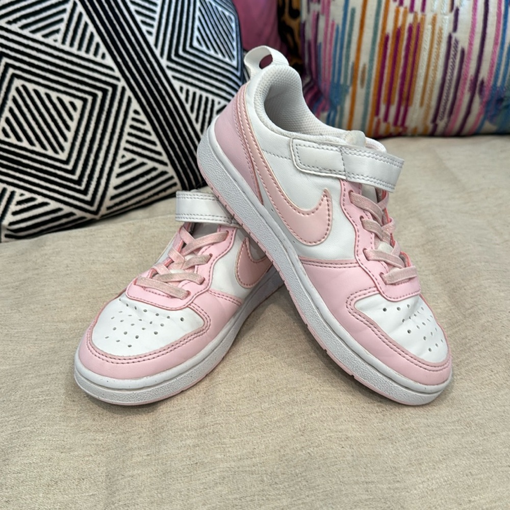 Pink NIKE COURT BOROUGH LOW RECRAFT STRETCH LACE CASUAL SHOES size 12 UC